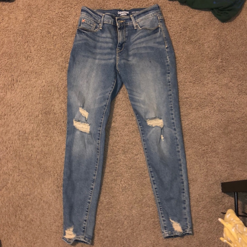 Denizen from Levi’s High-Rise Jeggings